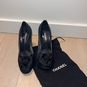 CHANEL Black Floral Heels